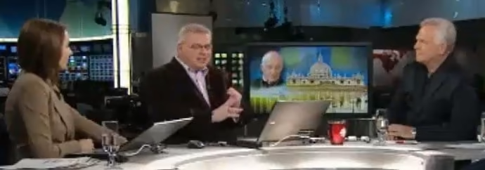 Expert en communication et médias, Christian Martineau anime des débats avec professionnalisme.